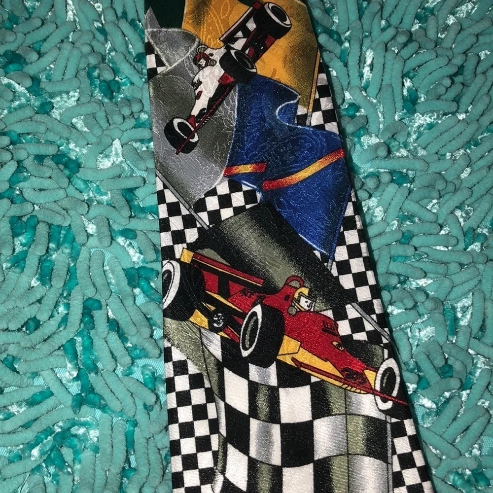 Renaissance Tie